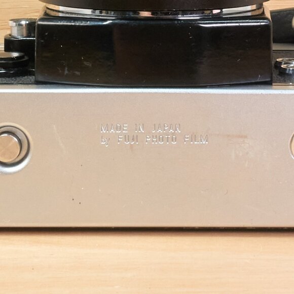 Fujica ST701 35mm Film Camera / Fujinon 55mm f/1.8 Lens / Vintage SLR - Picture 7 of 8